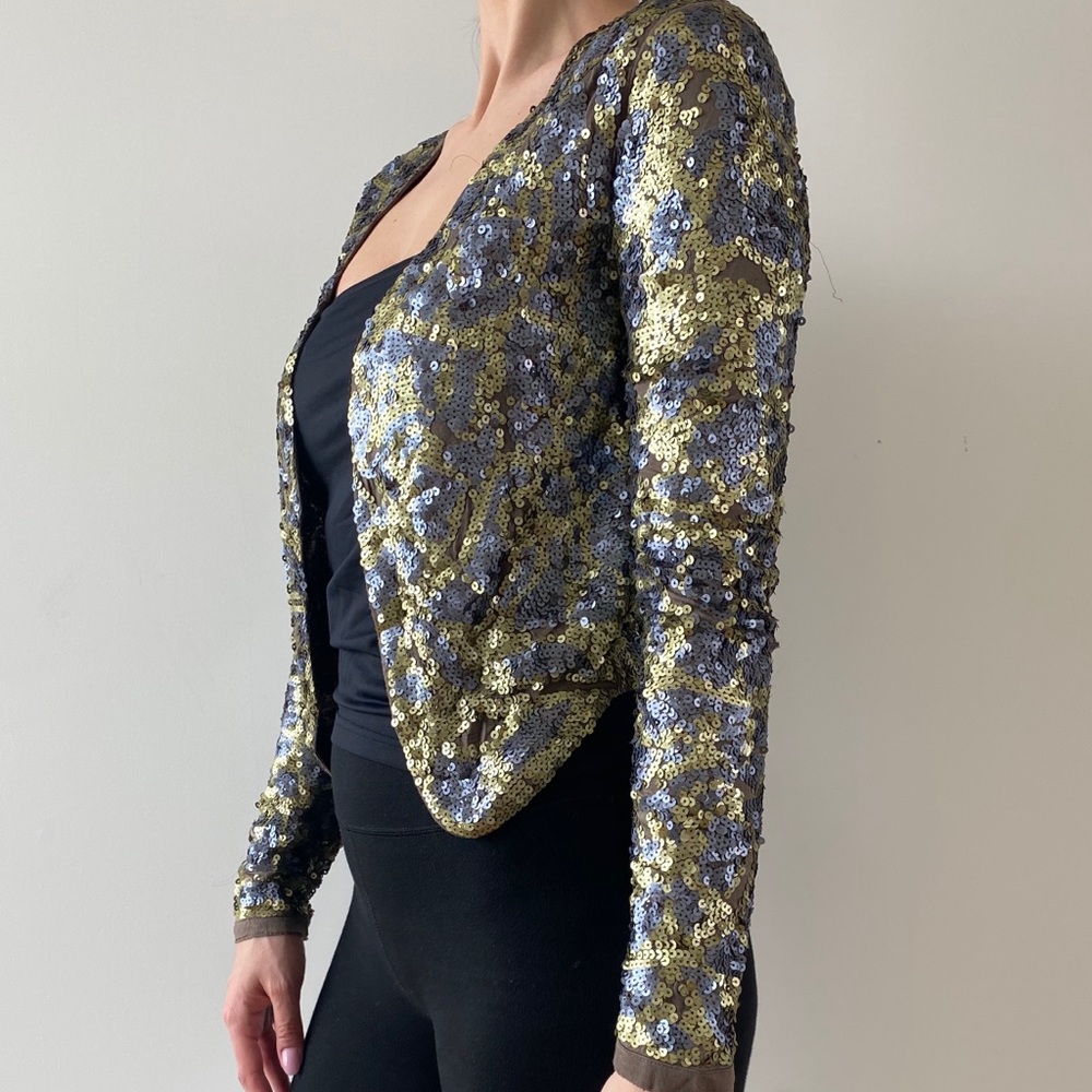 Blazer - Picture 2 of 5
